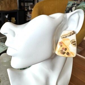 Vintage Gold and Cream Porcelain Earrings